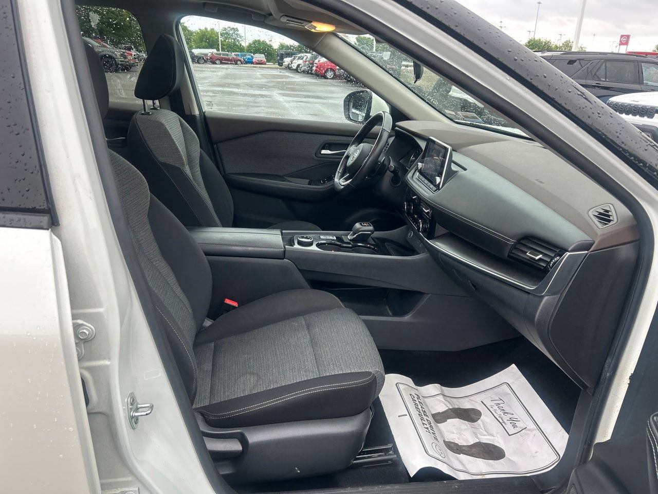 Used 2021 Nissan Rogue SV AWD/4WD image 15