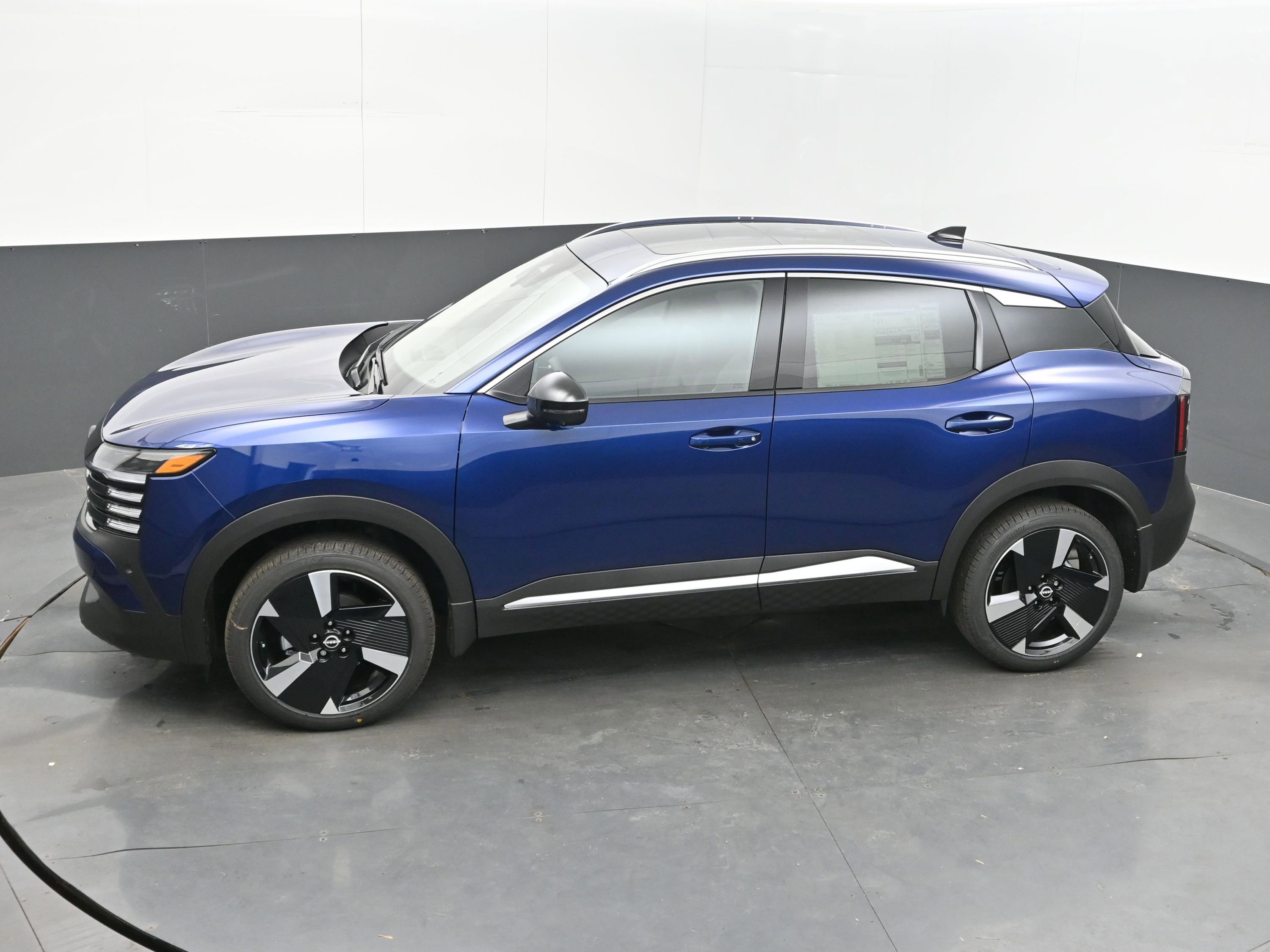 New 2026 Nissan Kicks SR w/ SR Premium Package image 34