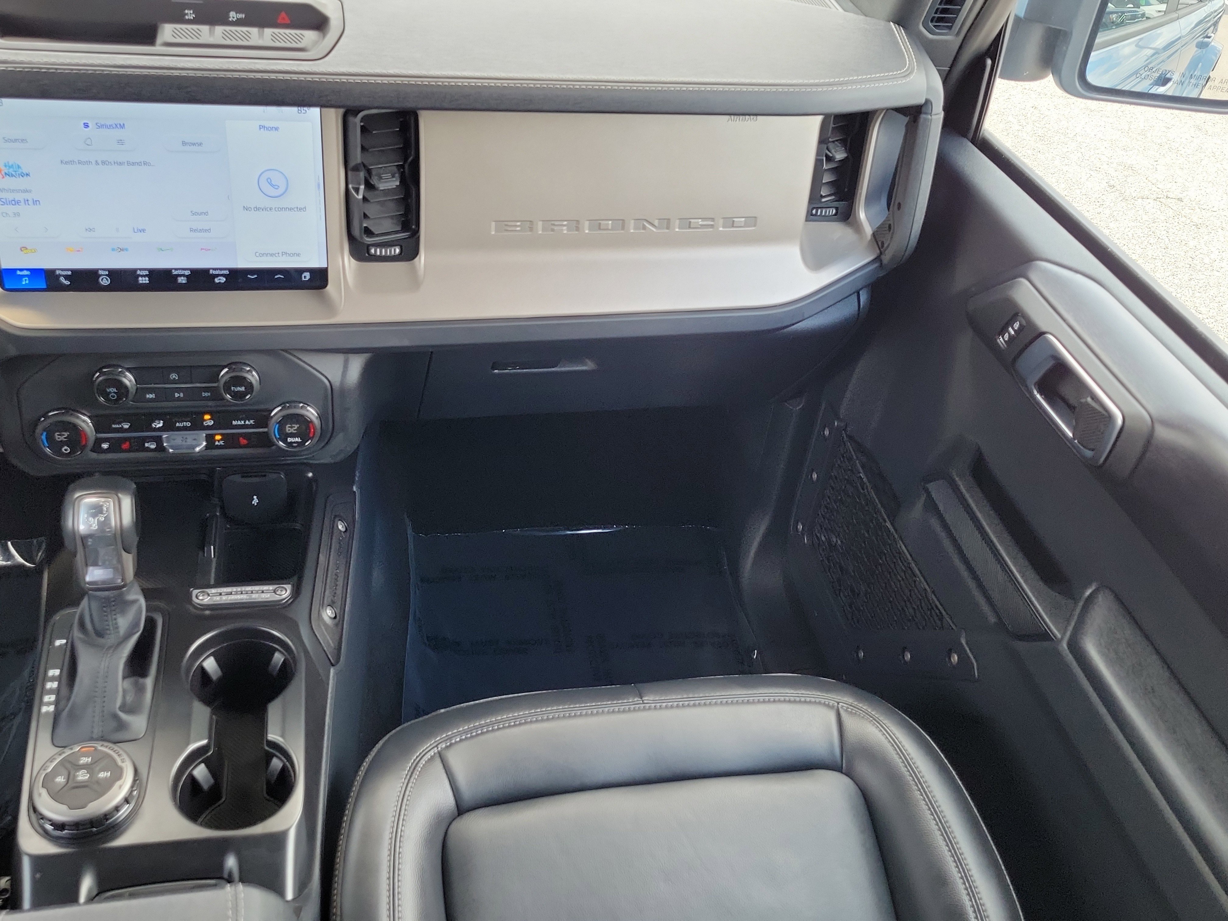 Certified 2025 Ford Bronco Outer Banks AWD/4WD image 15