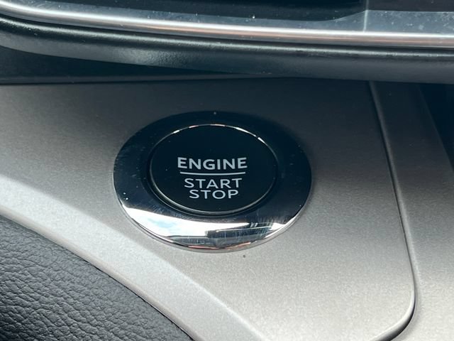 Used 2023 Ford Explorer XLT w/ Equipment Group 202A AWD/4WD image 37