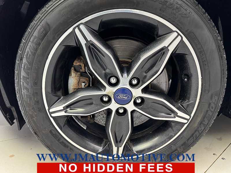 Used 2017 Ford Transit Connect XLT image 9