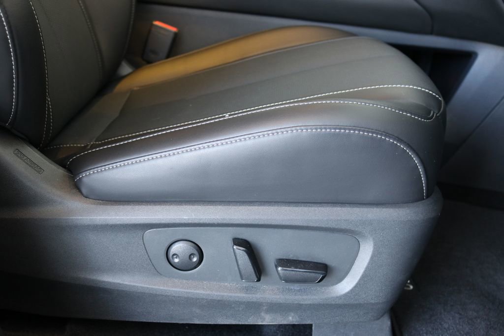 Certified 2025 INFINITI QX60 Luxe w/ Vision Package image 37