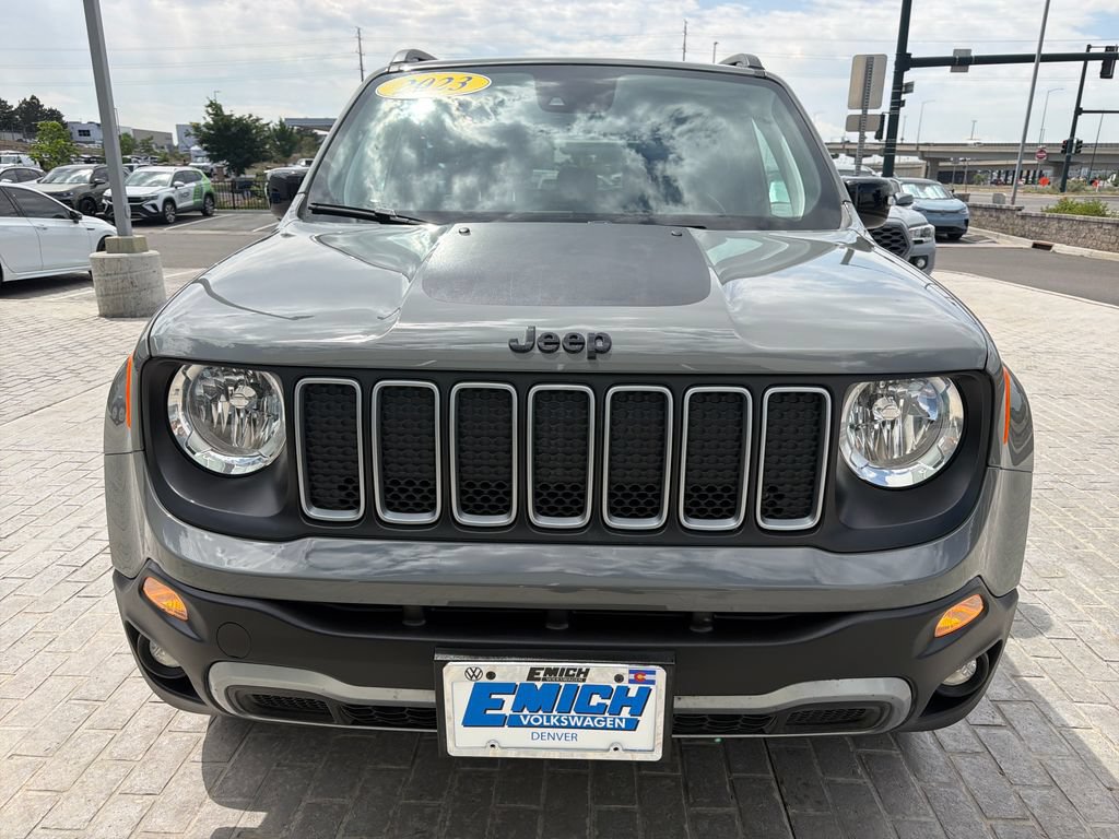 Used 2023 Jeep Renegade Latitude AWD/4WD image 8