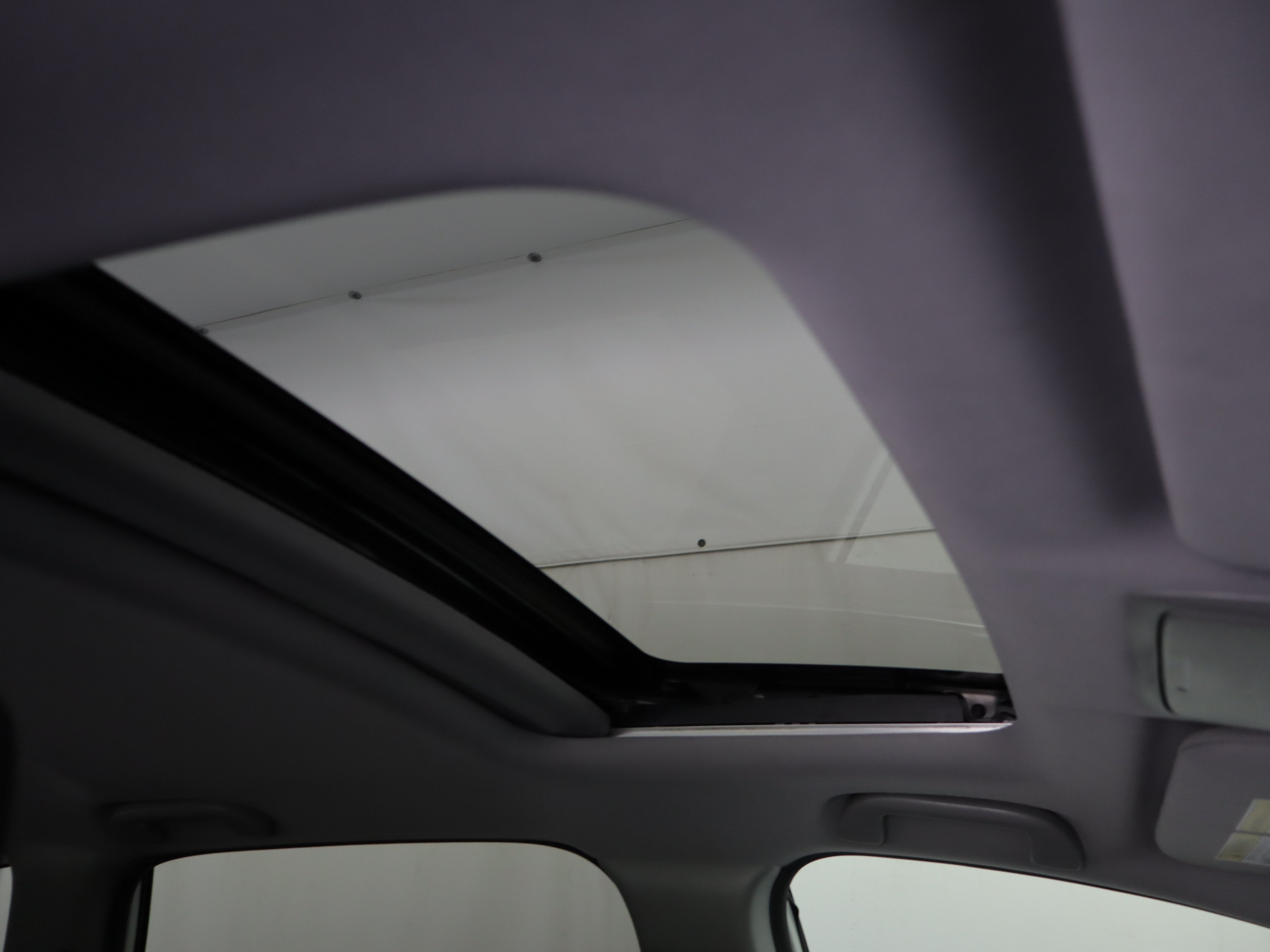 Used 2018 Honda CR-V EX image 3