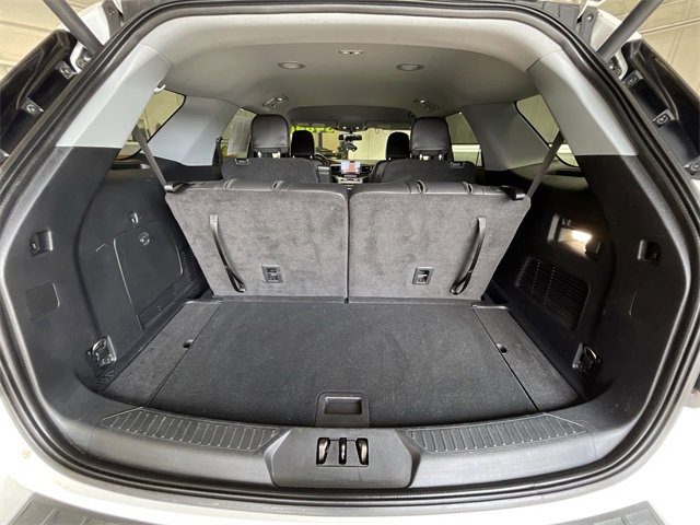 Used 2023 Ford Explorer XLT w/ Equipment Group 202A image 25