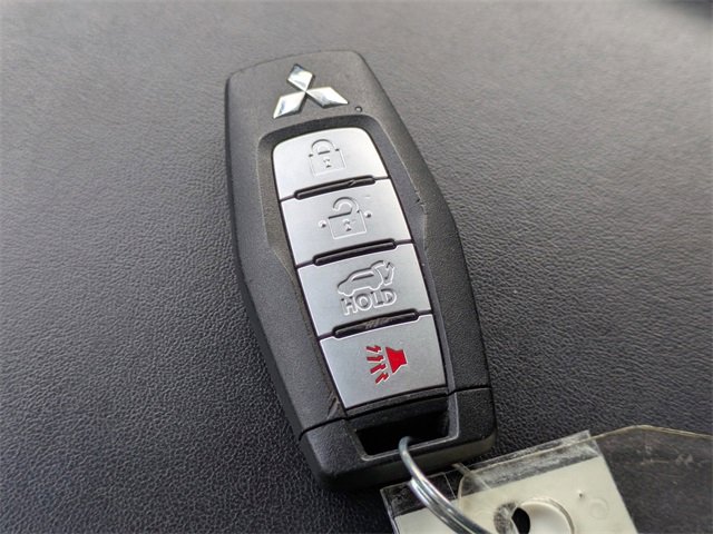 Used 2024 Mitsubishi Outlander SE image 33