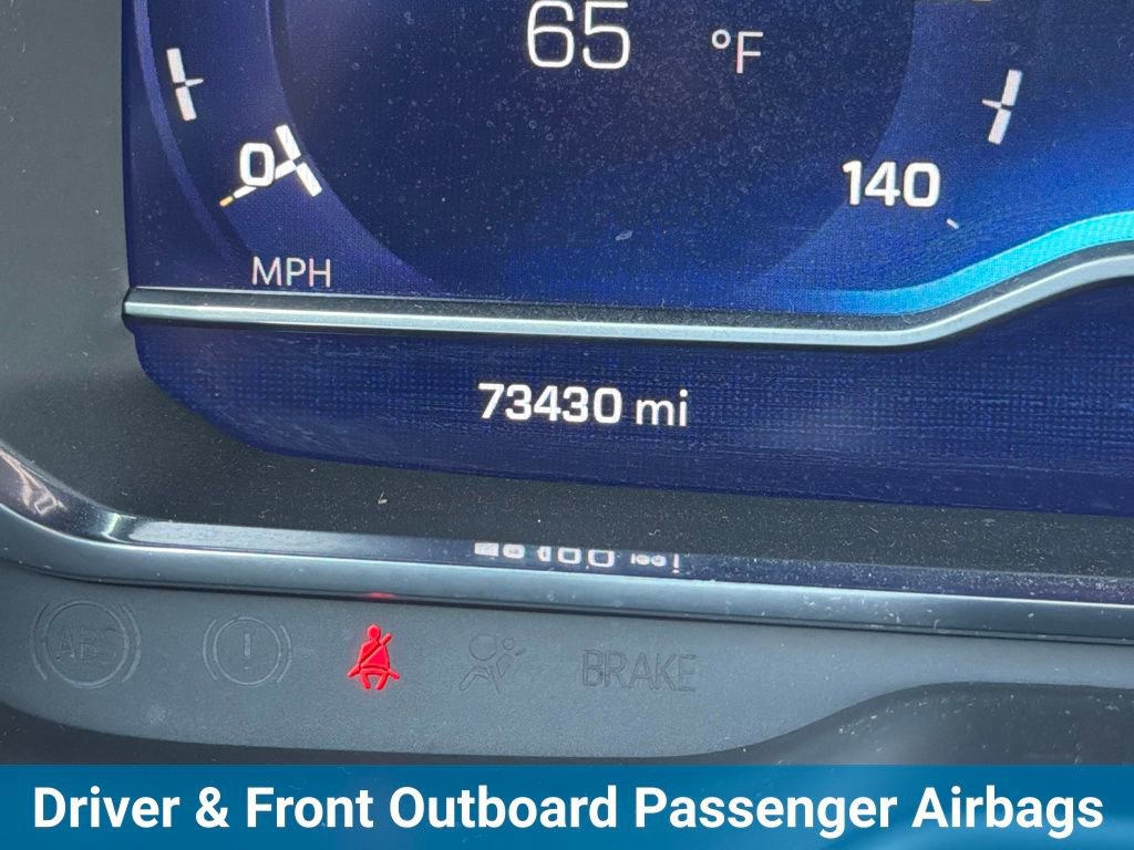 Used 2023 Chevrolet Suburban Premier image 21