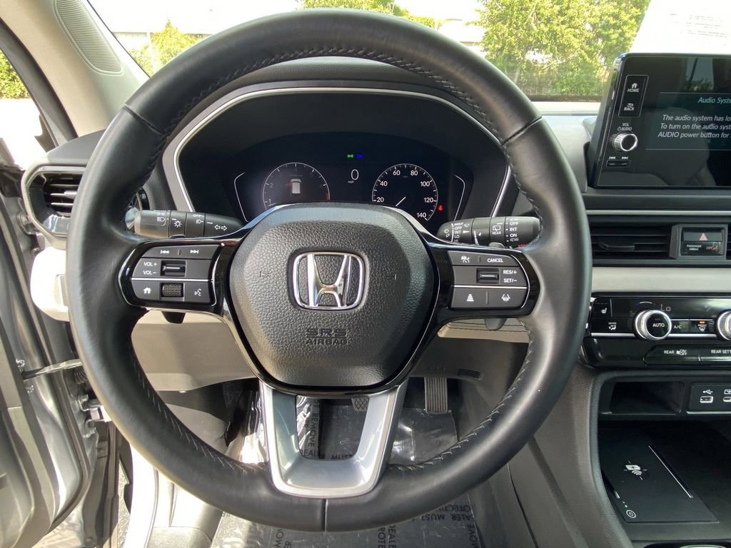 Used 2025 Honda Pilot EX-L image 26