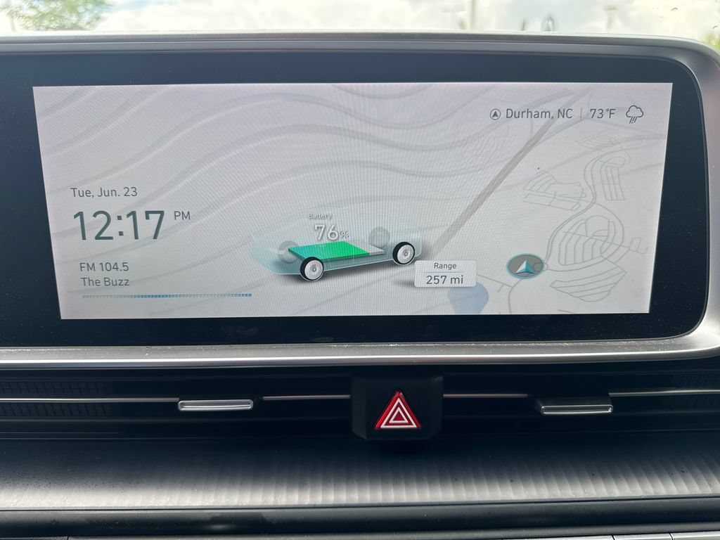 Used 2024 Hyundai Ioniq 6 SE RWD image 26