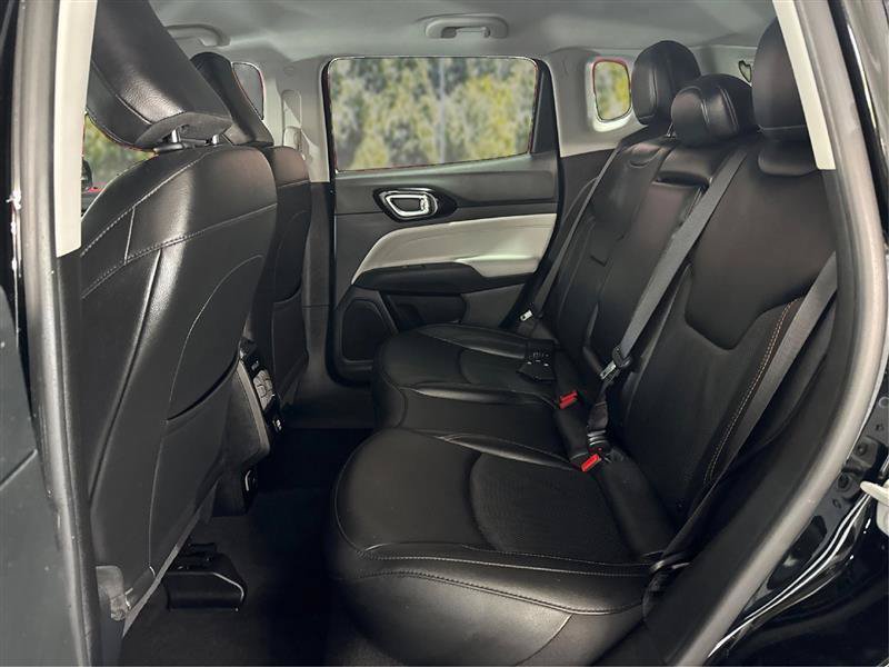 Used 2022 Jeep Compass Limited AWD/4WD image 10