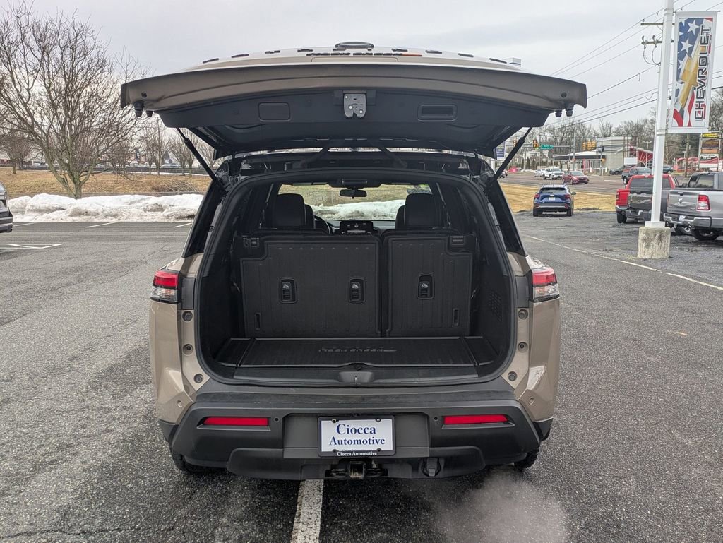 Used 2024 Nissan Pathfinder Rock Creek image 23