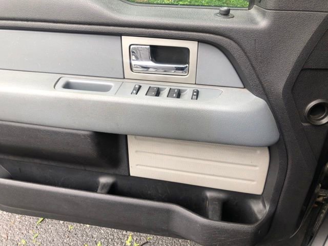 Used 2011 Ford F150 XLT w/ XLT Chrome Pkg AWD/4WD image 7