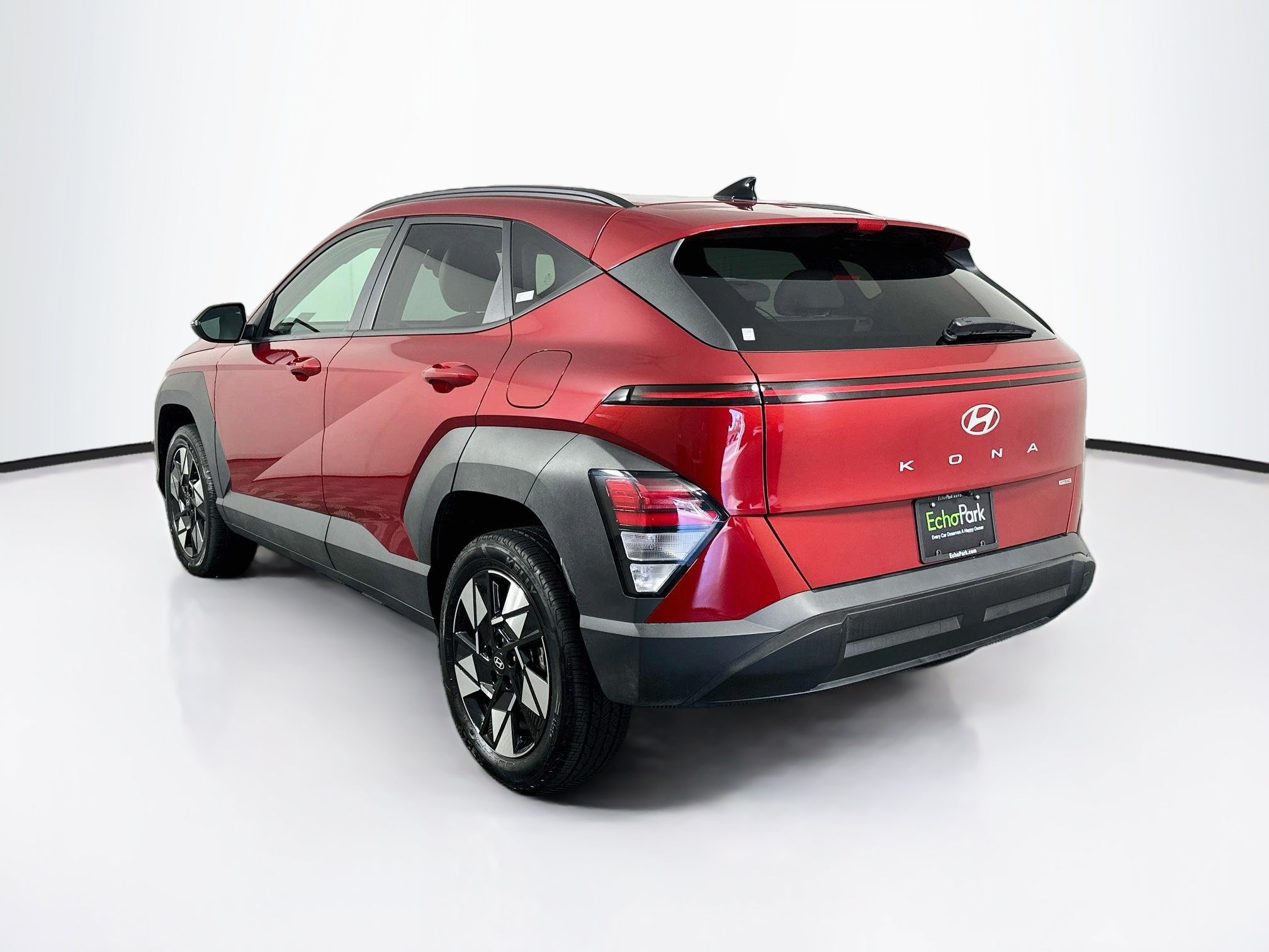 Used 2025 Hyundai Kona SEL AWD/4WD image 5