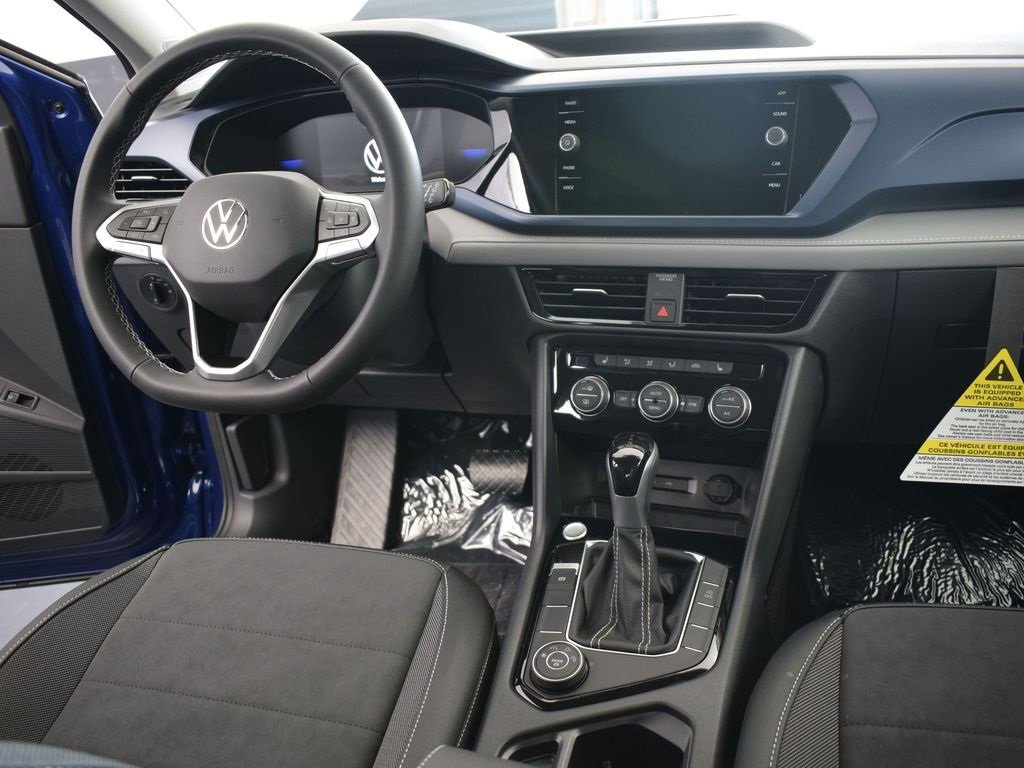 Used 2024 Volkswagen Taos SE image 20