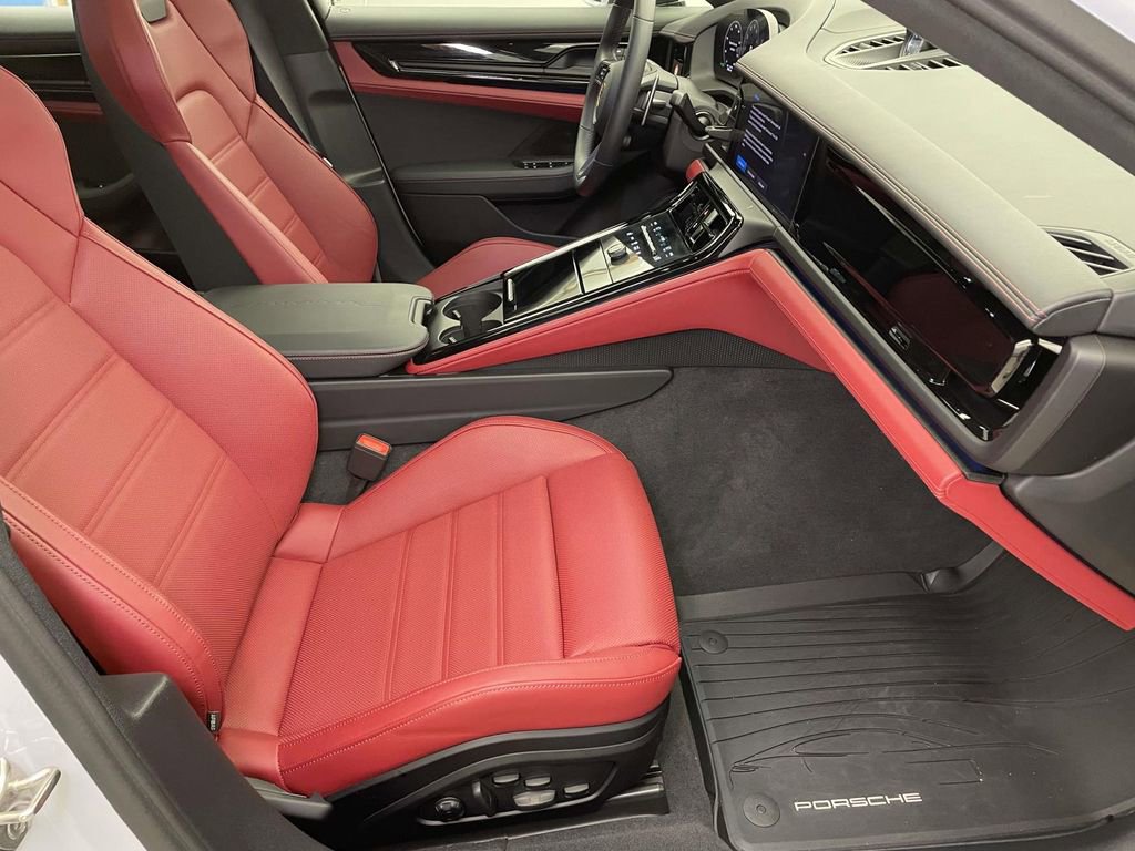 Certified 2025 Porsche Panamera 4S image 24
