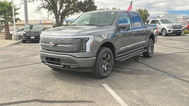 New 2025 Ford F150 Lightning Lariat image 7