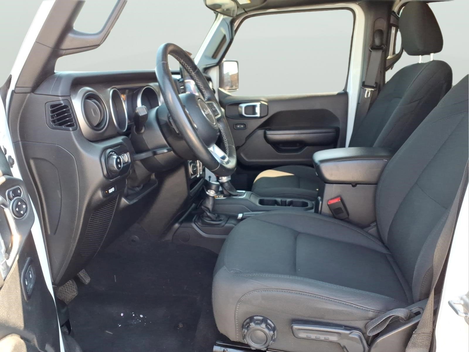 Used 2020 Jeep Gladiator Sport w/ Quick Order Package 24S AWD/4WD image 13