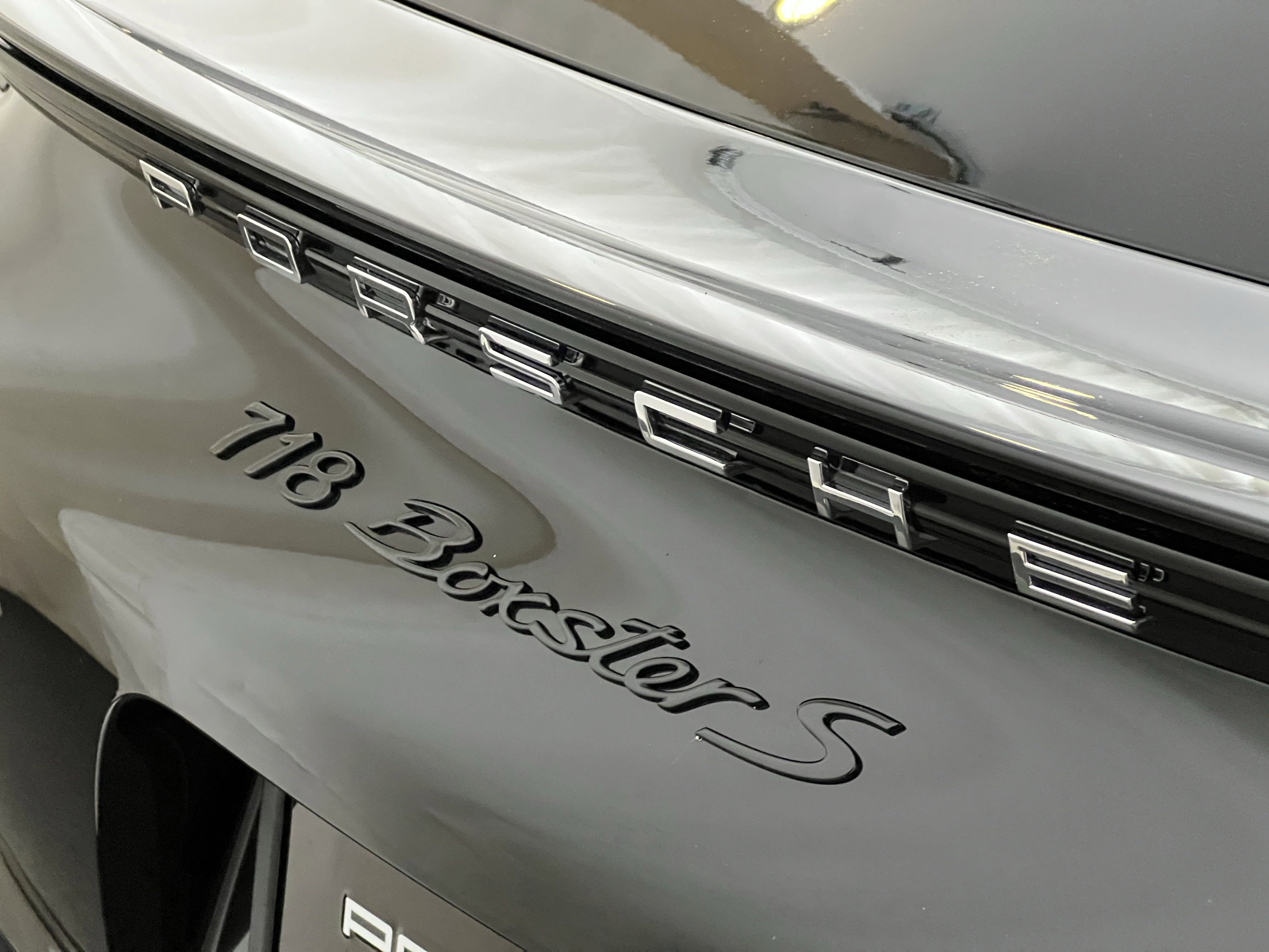 New 2025 Porsche 718 Boxster S image 24