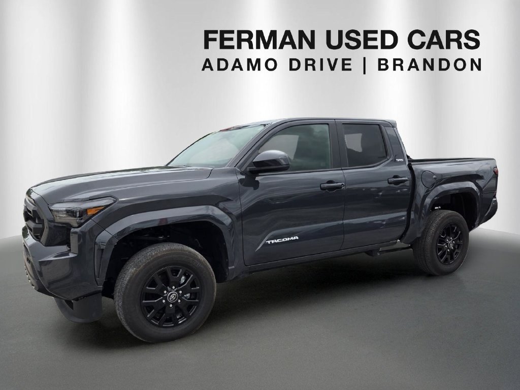 Used 2025 Toyota Tacoma SR5 AWD/4WD image 1