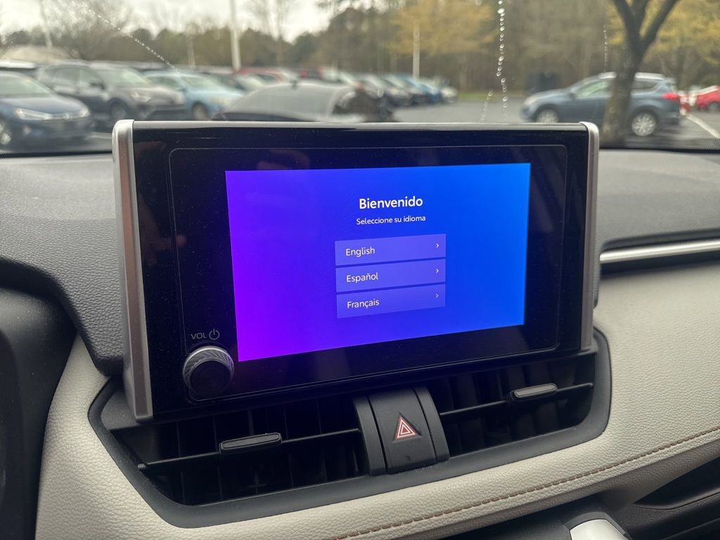 Used 2025 Toyota RAV4 XLE image 3