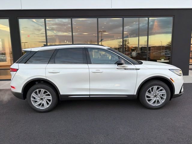 New 2026 Lincoln Corsair Premiere image 2