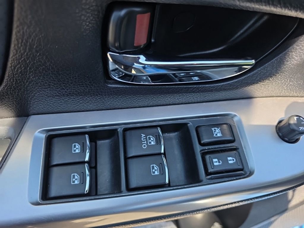 Used 2016 Subaru Crosstrek 2.0i Limited AWD/4WD image 13