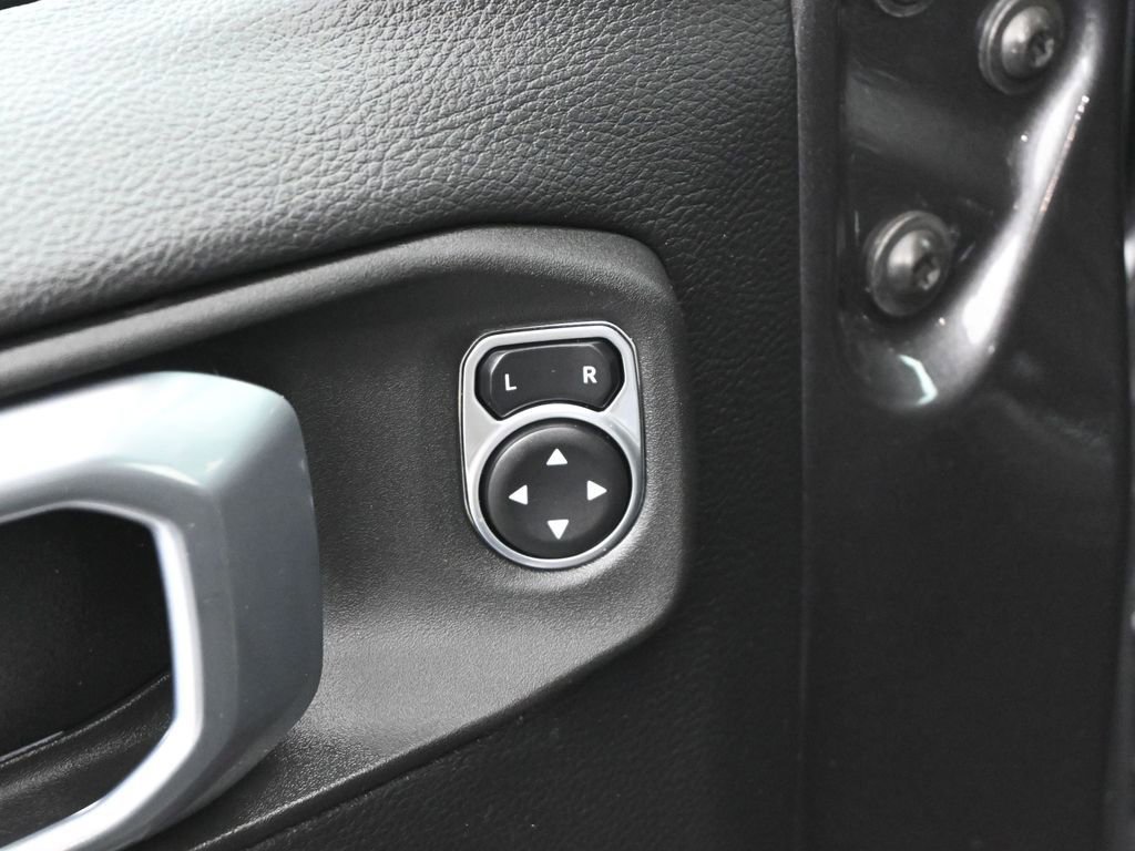 Used 2022 Jeep Gladiator Rubicon w/ LED Lighting Group image 10