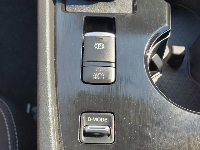 Used 2023 Nissan Rogue SV image 32