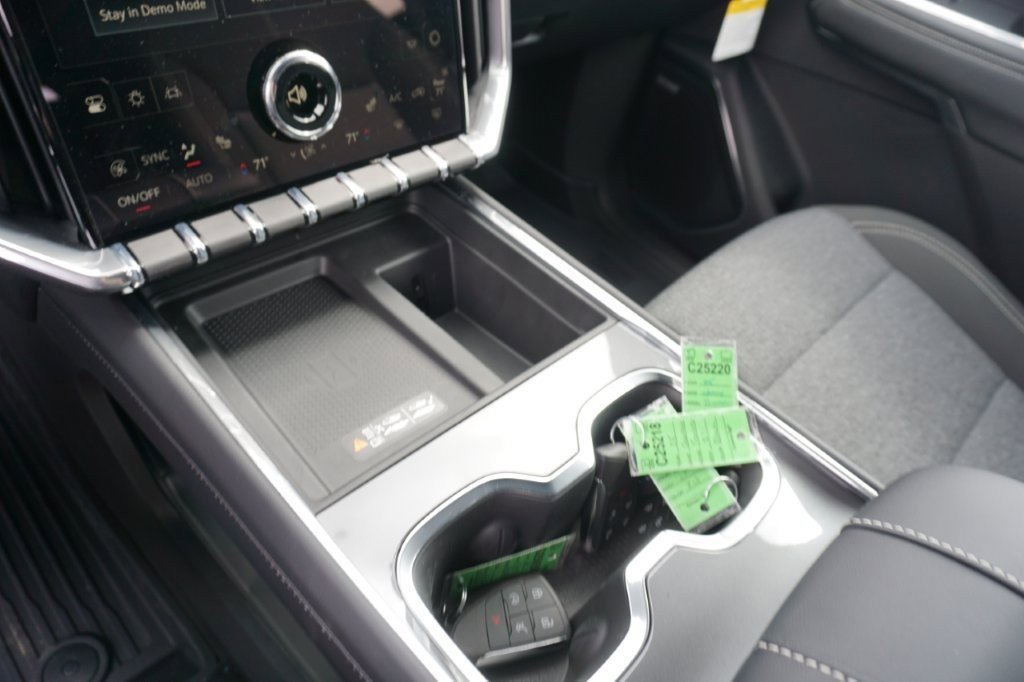 New 2025 GMC Acadia Elevation w/ LPO, Floor Liner Package image 21