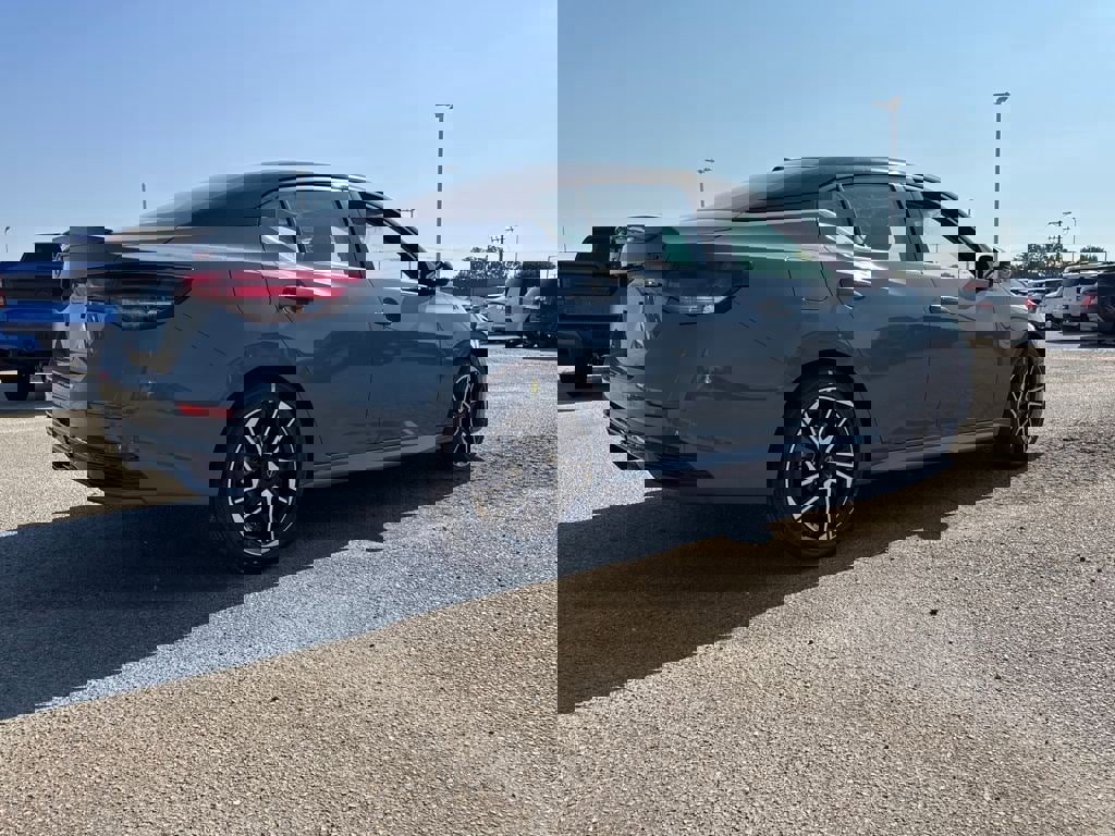 New 2025 Nissan Sentra SR w/ SR Premium Package image 6