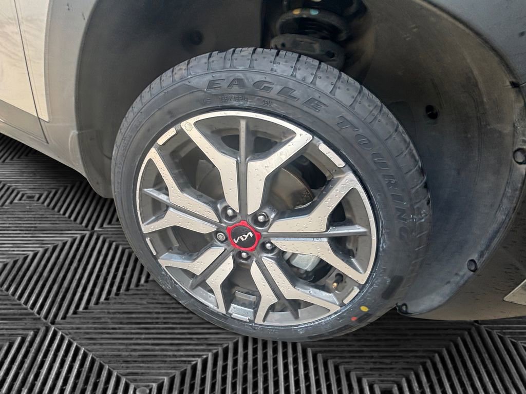 Used 2023 Kia Seltos SX image 17