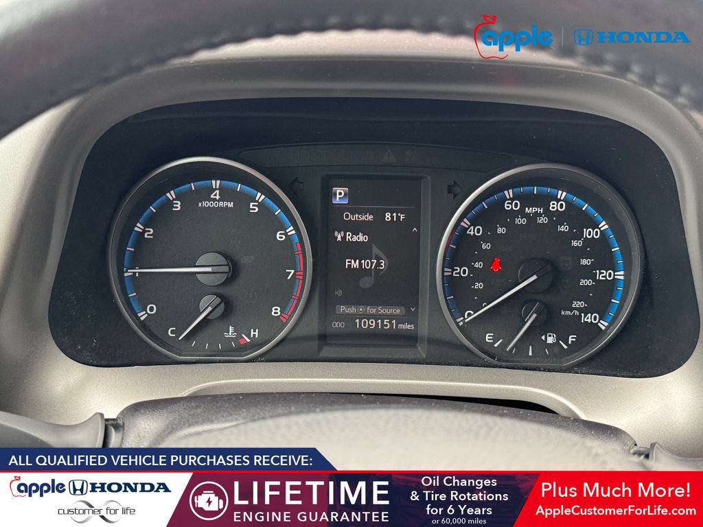 Used 2017 Toyota RAV4 XLE AWD/4WD image 11
