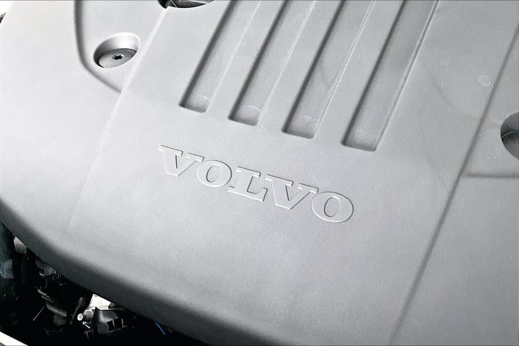 New 2026 Volvo XC90 B5 Plus AWD/4WD image 35