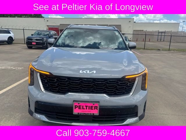 Used 2025 Kia Sorento S FWD image 2