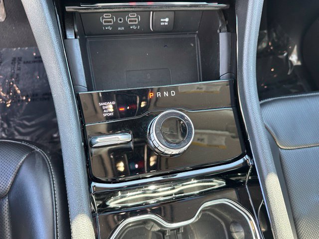 Used 2023 Jeep Grand Cherokee Limited w/ Luxury Tech Group II AWD/4WD image 24