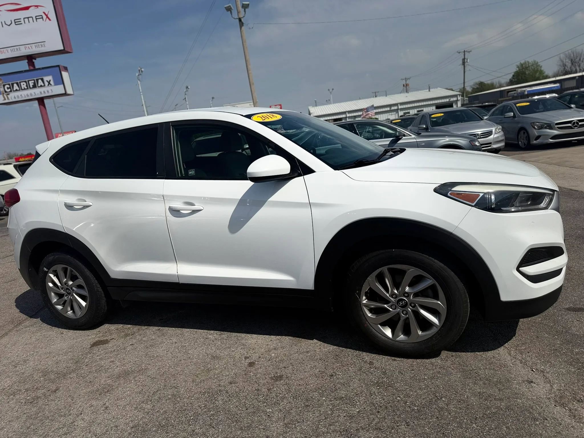 Used 2018 Hyundai Tucson SE FWD image 2
