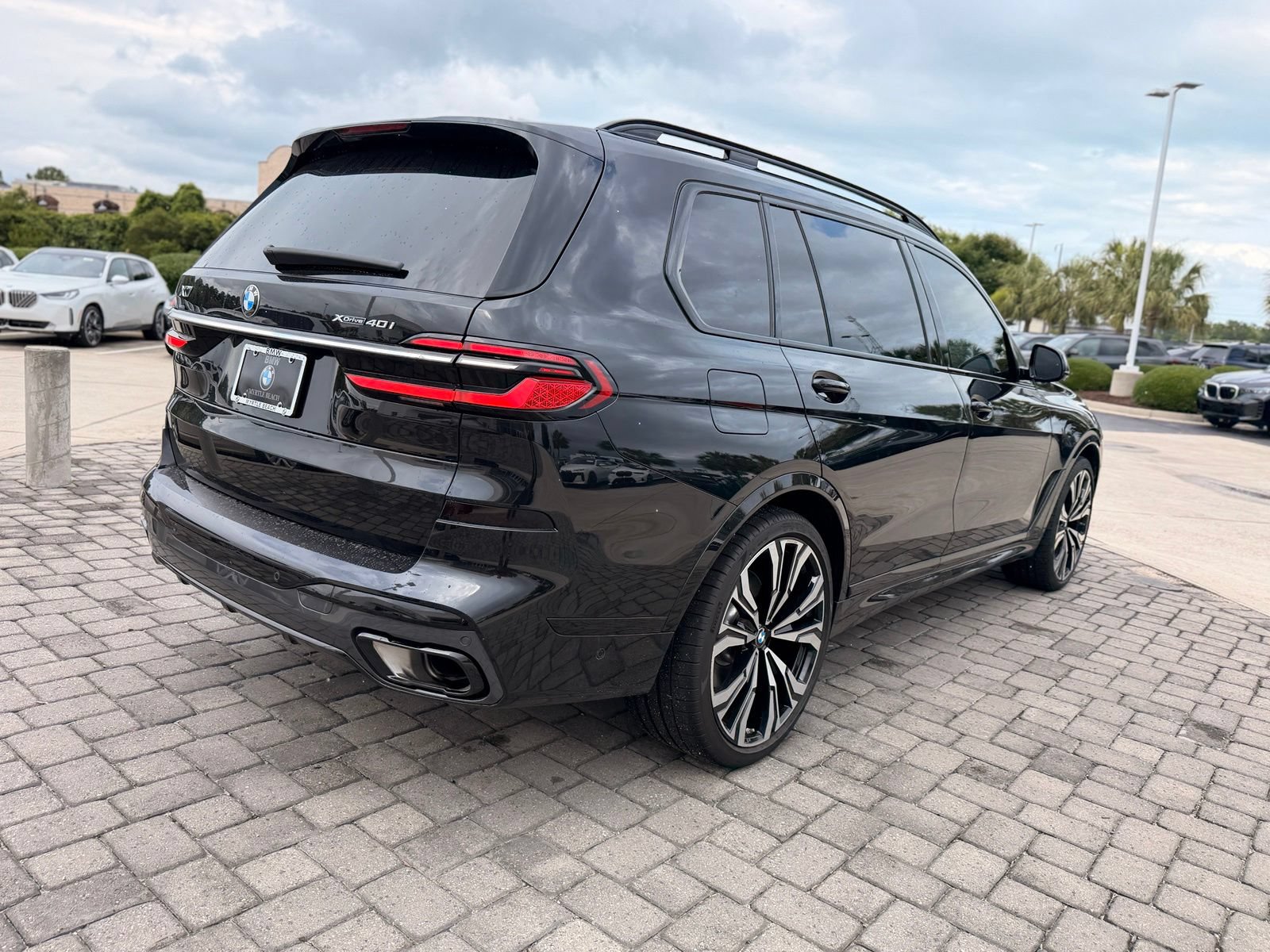 Certified 2023 BMW X7 xDrive40i w/ Executive Package AWD/4WD image 9
