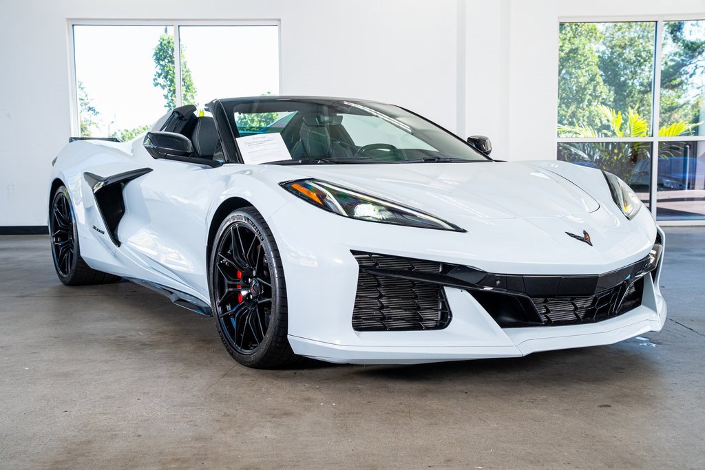 Used 2023 Chevrolet Corvette Z06 w/ Stealth Interior Trim Package image 4