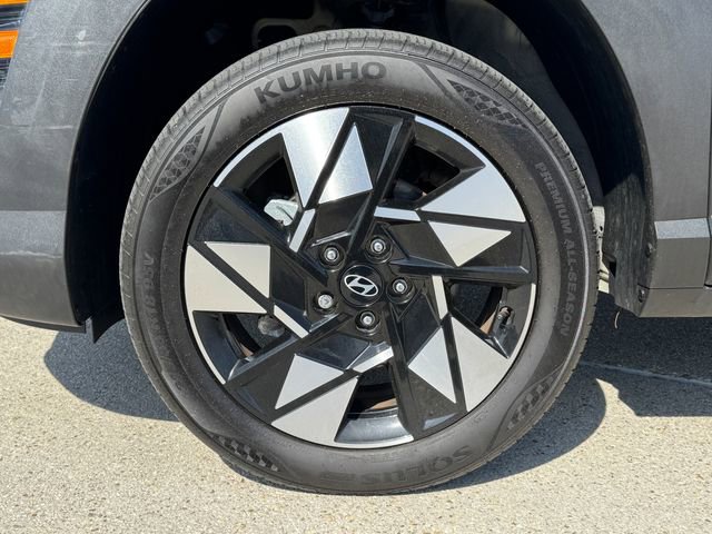 Used 2025 Hyundai Kona SEL image 13