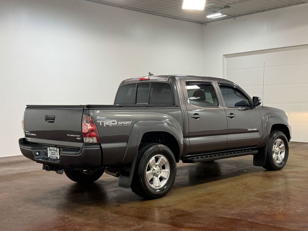 Used 2015 Toyota Tacoma PreRunner w/ TRD Sport Package RWD image 4