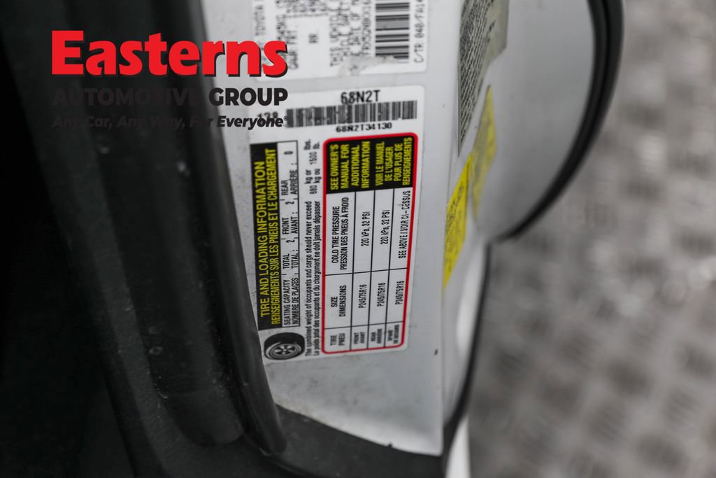 Used 2019 Toyota Tacoma SR image 33