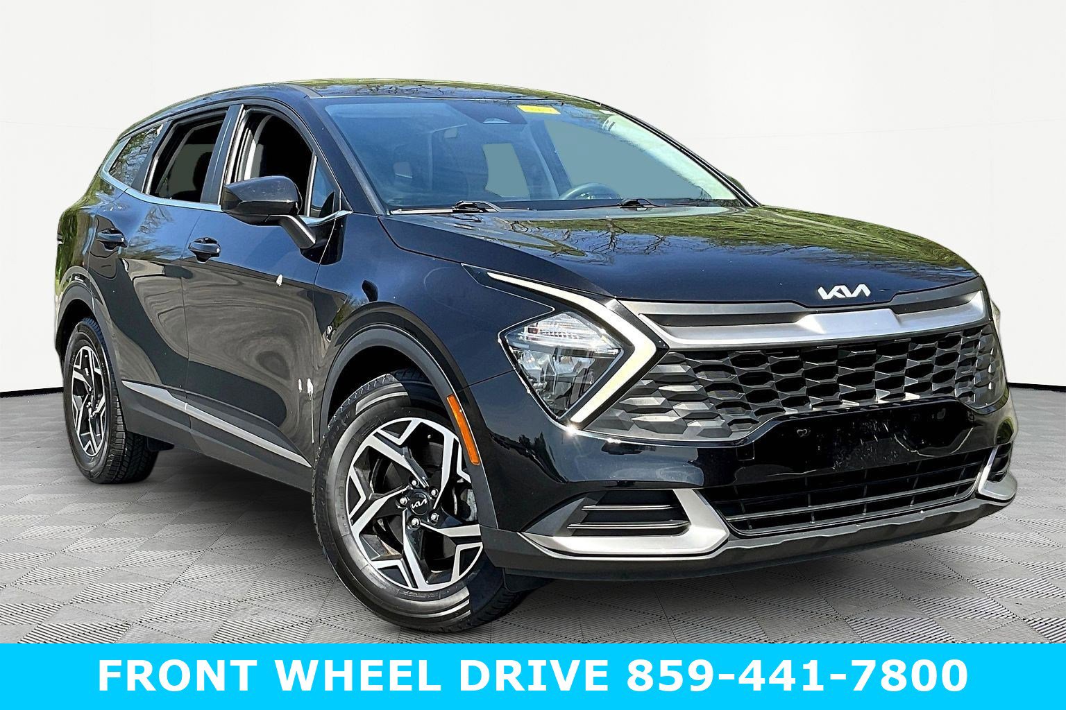 Used 2023 Kia Sportage LX image 3