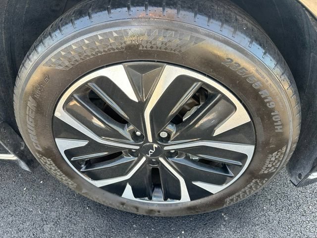 Used 2023 Kia EV6 Wind w/ Wind Technology Package AWD/4WD image 8