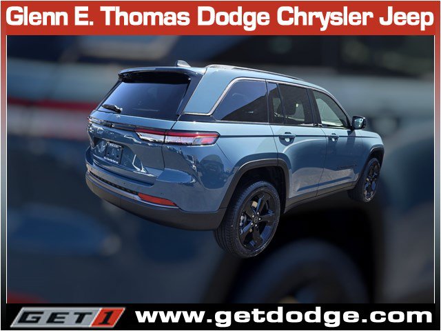 New 2027 Jeep Grand Cherokee Limited AWD/4WD image 3