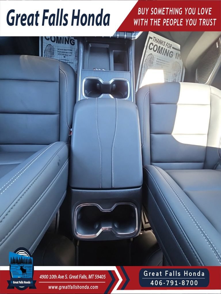 Used 2025 GMC Acadia Elevation w/ Elevation Premium Package AWD/4WD image 23