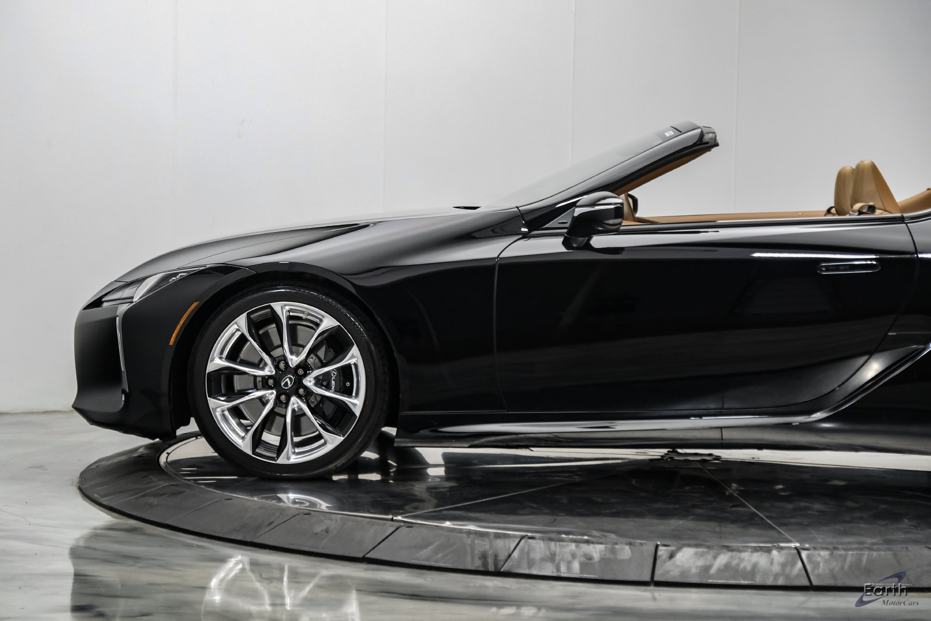 Used 2021 Lexus LC 500 Convertible w/ Touring Package RWD image 11