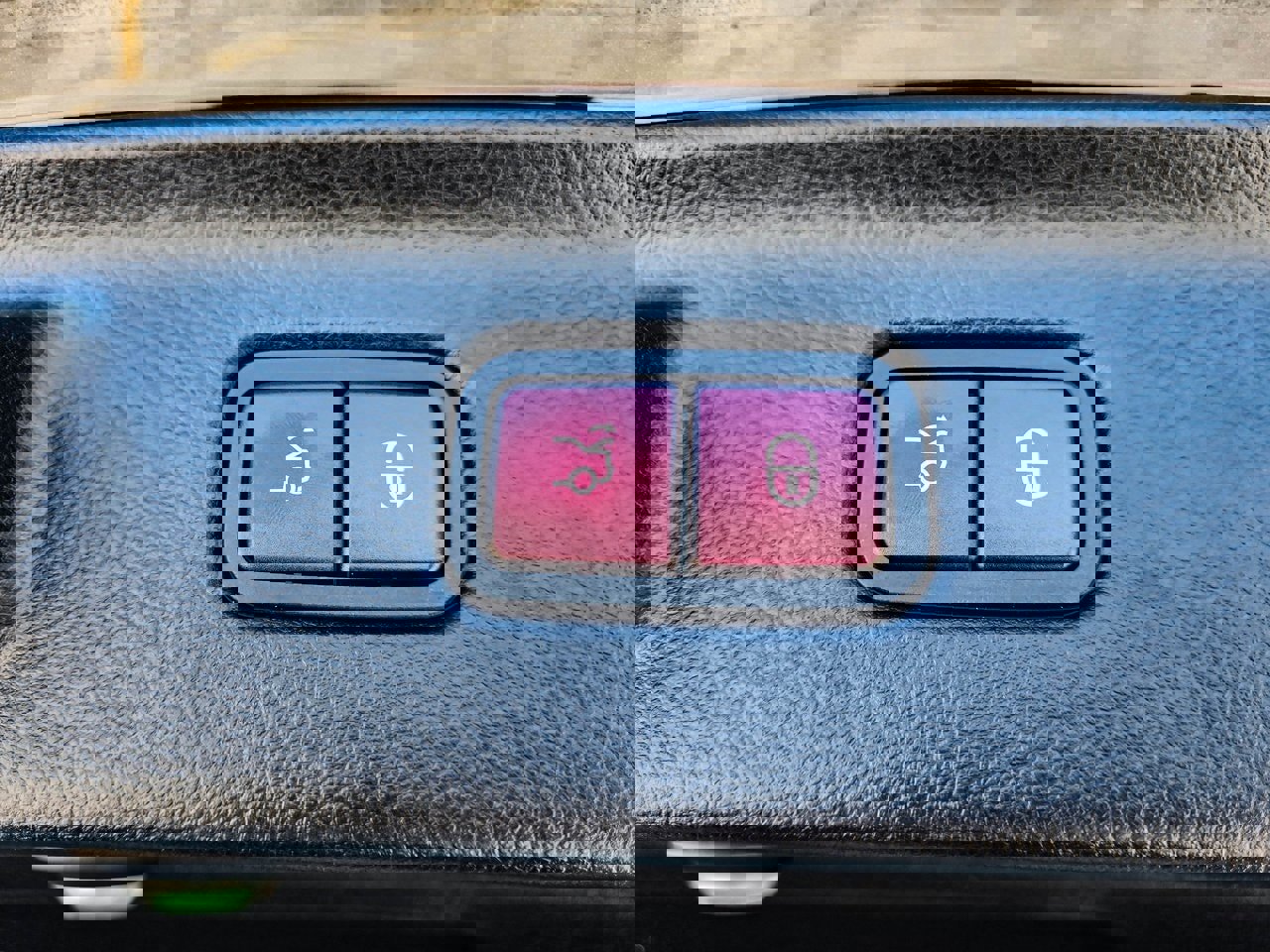 New 2026 Mercedes-Benz S 580 4MATIC Sedan image 32