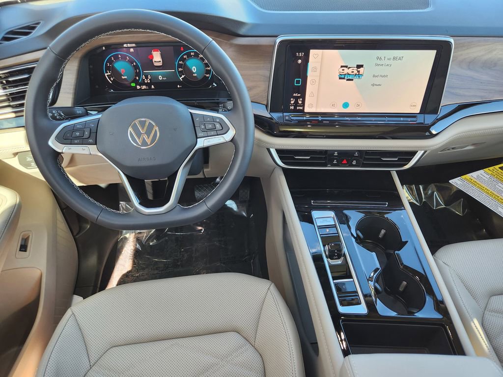 New 2026 Volkswagen Atlas SE image 2