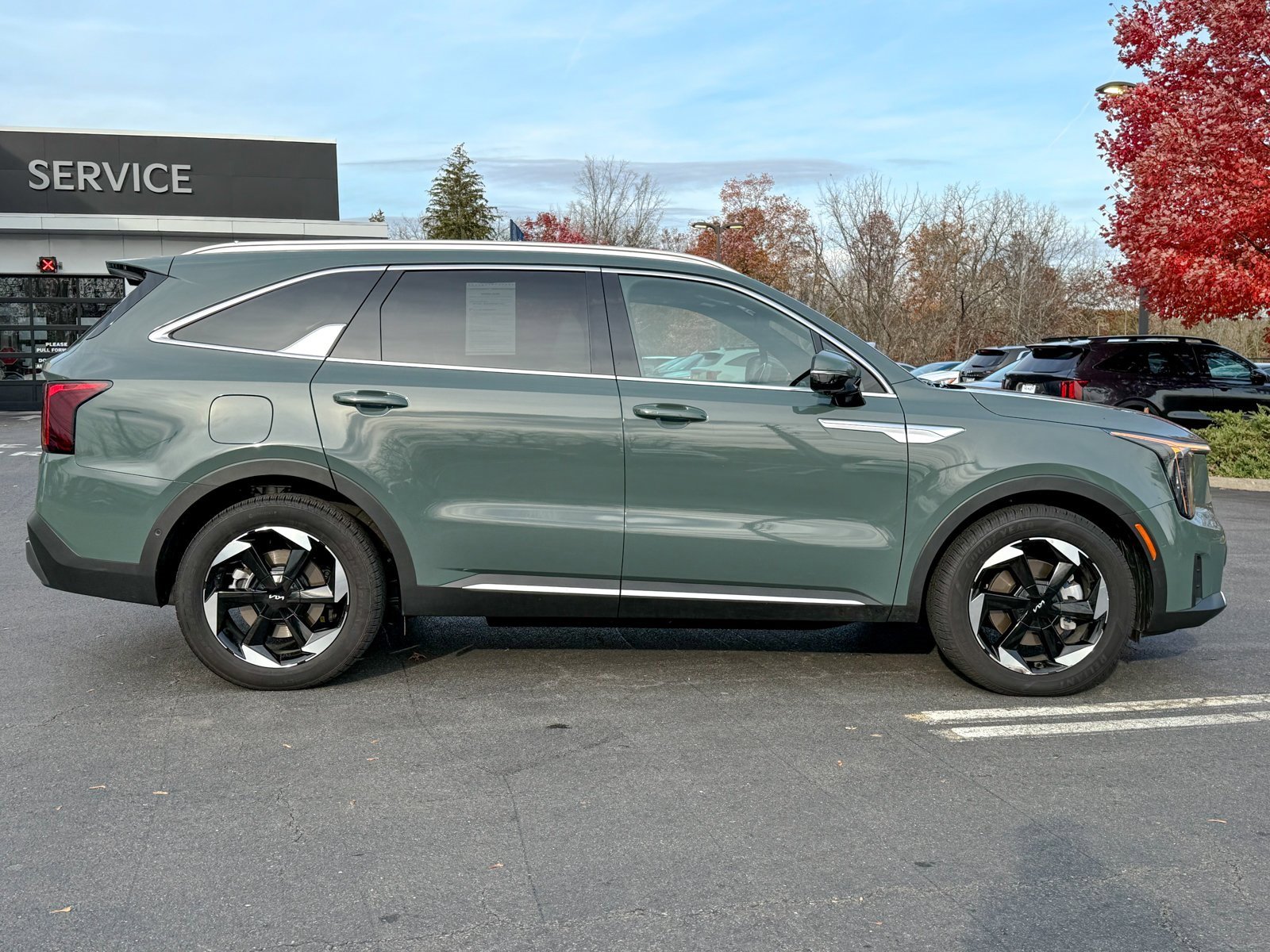 Certified 2025 Kia Sorento SX Prestige image 3