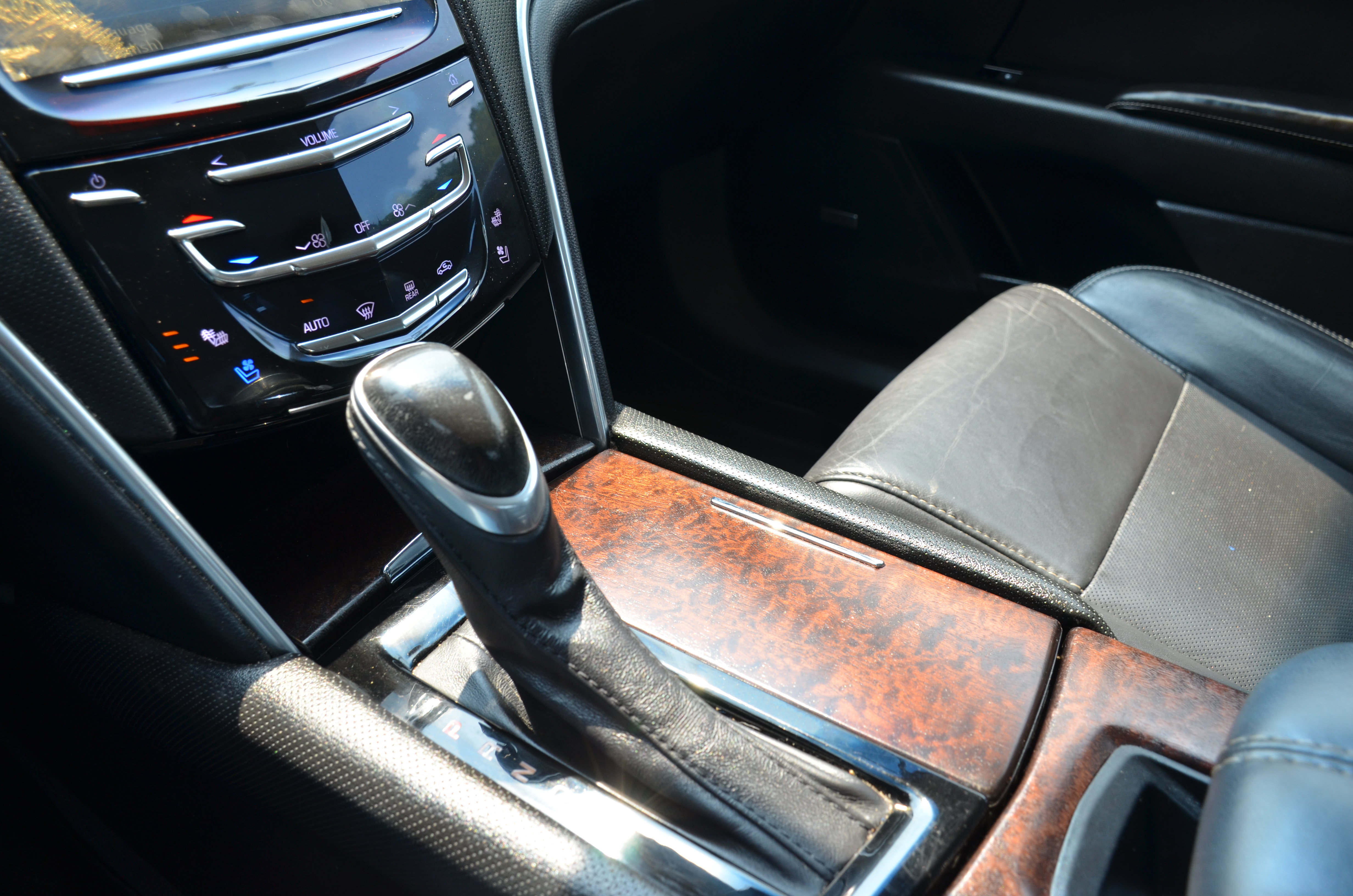 Used 2018 Cadillac XTS Luxury AWD/4WD image 42